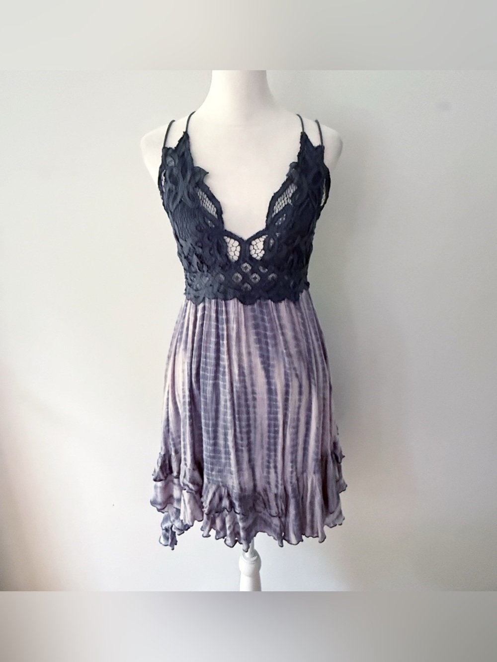 Free People One Women Tie Dye Asymmetrical Plunge Lace Dress Medium Boho Beach